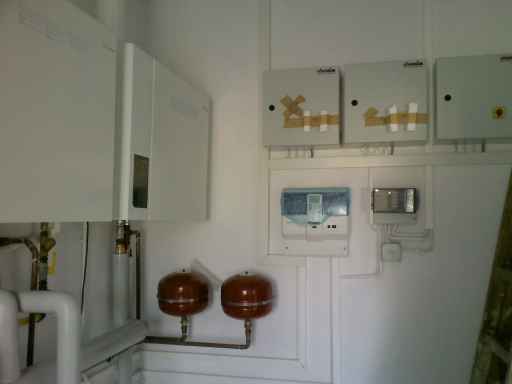 Instalacje sanitarne, centralne ogrzewanie, ogrzewanie pod�ogowe, �l�sk, �l�skie, katowice, instalacje solarne, kolektory s�oneczne, zbie, Cicho�, kot�ownia, kocio� 